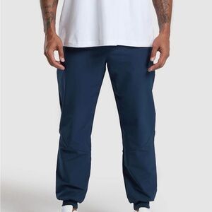 NWT Men’s Gymshark Ease Woven Jogger - Navy - M